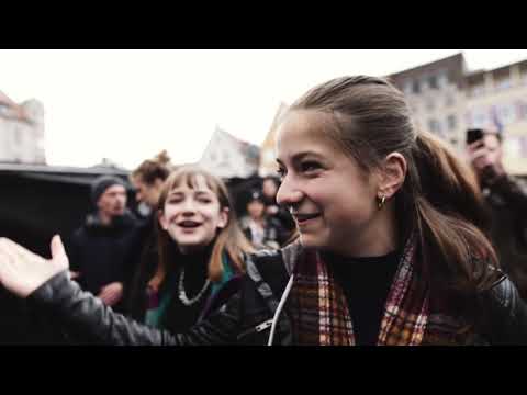 the-bosshoss---little-help-ft.-mimi-&-josy---behind-the-scenes-in-augsburg