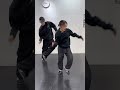 明日、2/8(木)は ROUND.8🔥シグネチャームーブを覚えて会場で一緒に踊ろう!!!