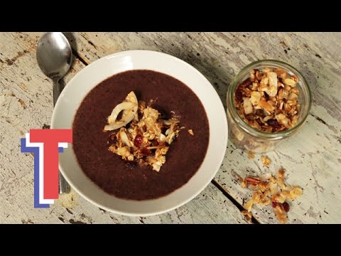 Superfood Berry Smoothie | Eat Clean