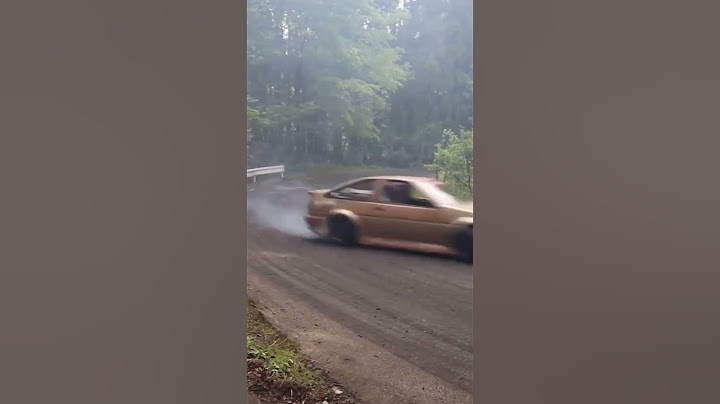Drifting on Japan touge