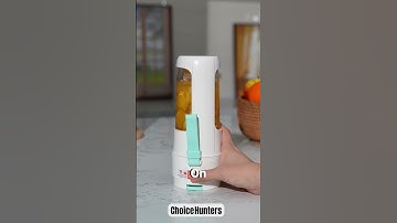 Blend on-the-go with our Compact Portable Blender! 🍓✨