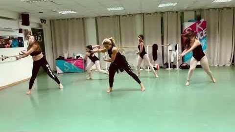 Thumbnail of מאושרים לירן דנינו ונעה קירל