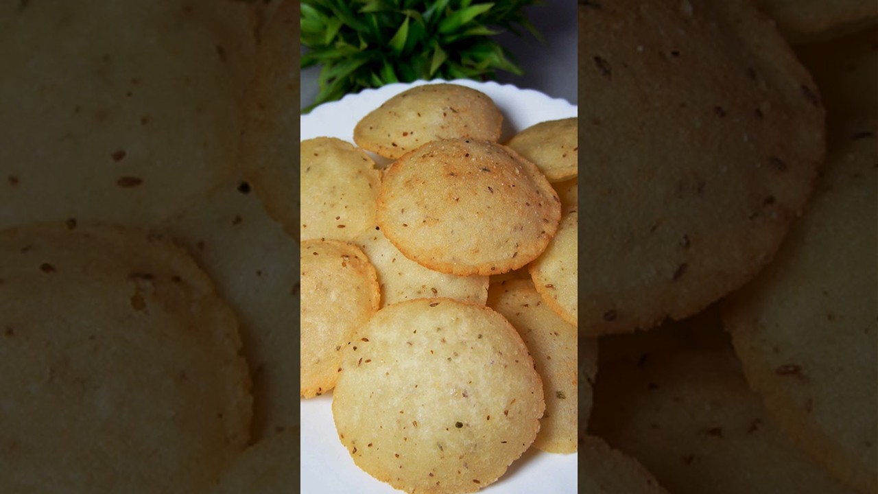 👉വൈകുന്നേരത്തെ ചായക്കട സ്റ്റൈൽ പൊരിച്ച പത്തിരി ☕| Perfect Crispy Poricha Pathiri Recipe 🔥#viral