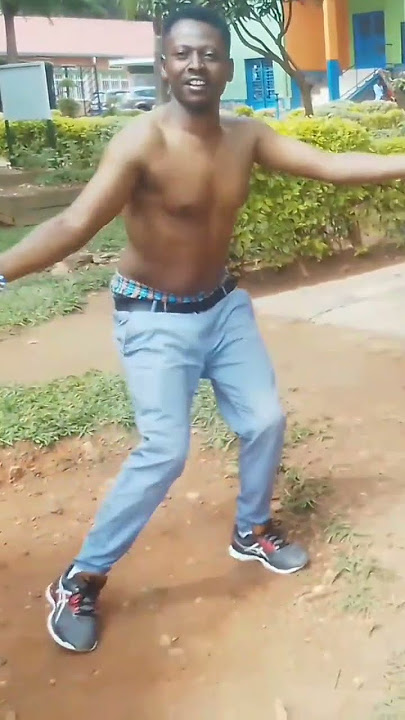 Karame mama uwangabiye🙏🙏 intore yikirenga🇷🇼🇷🇼