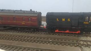 DG Couplings. Delayed action. OO gauge.
