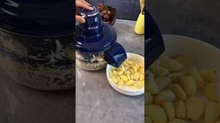 Smart Home Gadget That Peels Fruits in Seconds 🍎✨ #peeler #fruitpeeler#peelingmachine #ISOfficial041