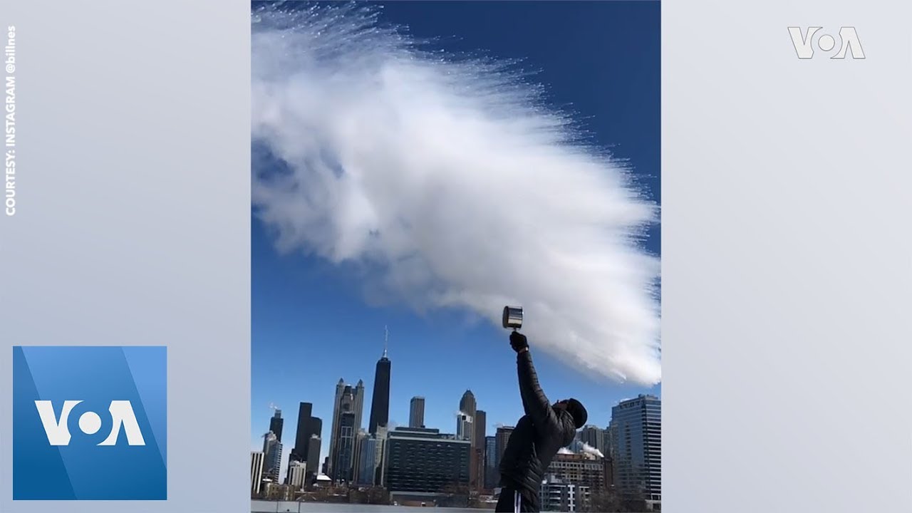 Chicago resident shows how the polar vortex had turned the city into "Chiberia"