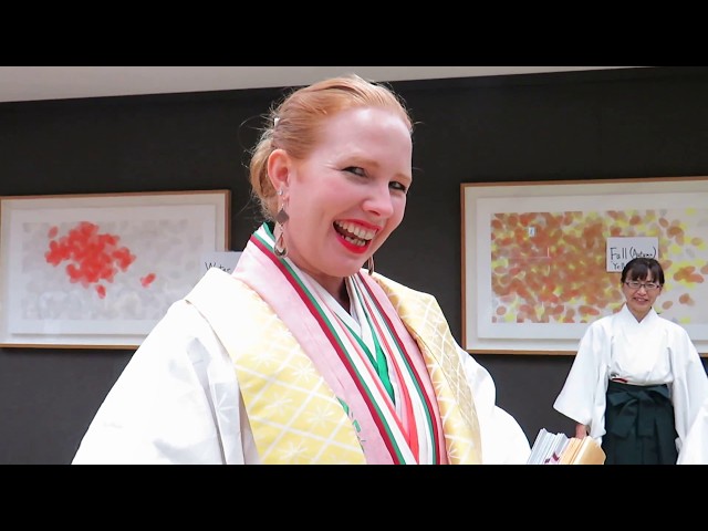 Junihitoe Kimono - The Dressing Process