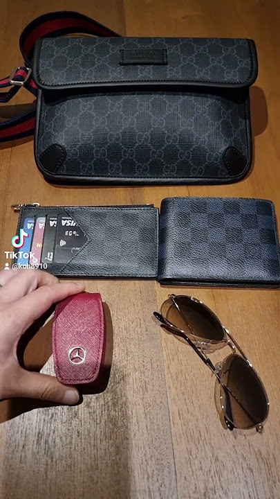 GUCCI GG Supreme Monogram Belt Bag Black 1233457