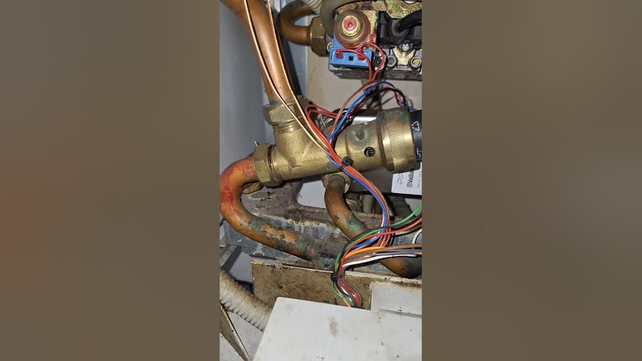 Code erreur f24 Chaudière vuw242/35 Le diagnostic YouTube