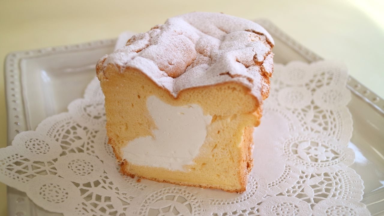Fluffy Chiffon Cake 生シフォンパウンド 中から生クリームが出てくるよ Youtube スイーツ簡単レシピ お菓子 簡単 デザート