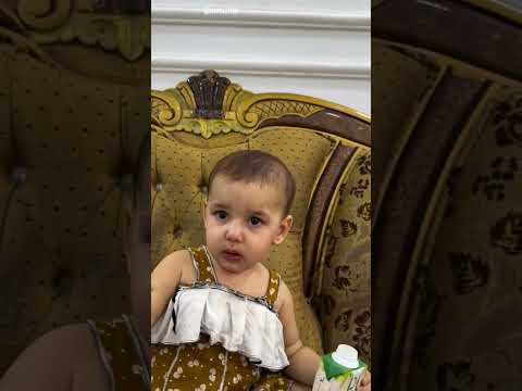 امون جاي تستمتع بالأكل