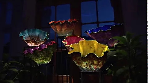 Dale Chihuly: Playing with Fire