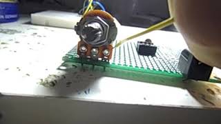 AM RADIO TRANSMITTER USING NE555