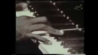 Memphis Slim - Born With The Blues chords