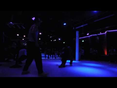 Hiphop dancers showing