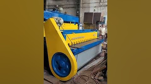 under crank shearing  Machine 2500 x 4 mm by ravi delhi