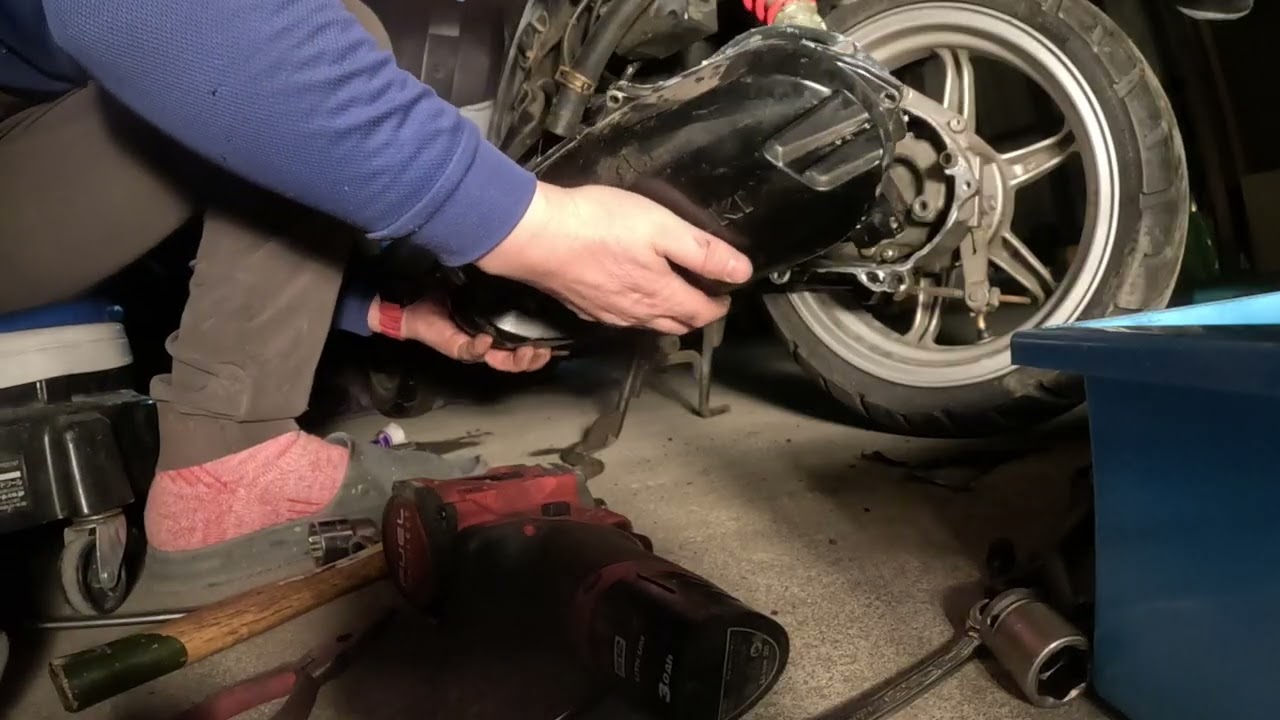 アドレスv100　12インチのファイナルギアのガスケット交換その2😺✨️