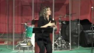 Rachel Clark: Going Home, Rethinking Home, Finding Peace at Home - Biola University Chapel