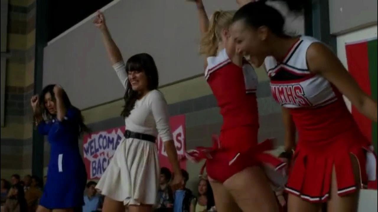 Glee - We Got the Beat (Full Performance) - YouTube