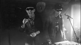 ASYLUM UNIFORM - Full Performance | Live on PARA