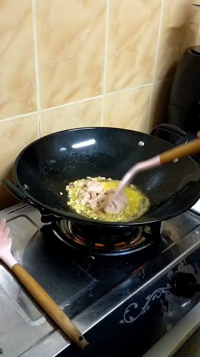 https://vt.tiktok.com/ZS8oPAbfN/