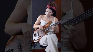 Kinga Głyk – Trying the New Ibanez Bass