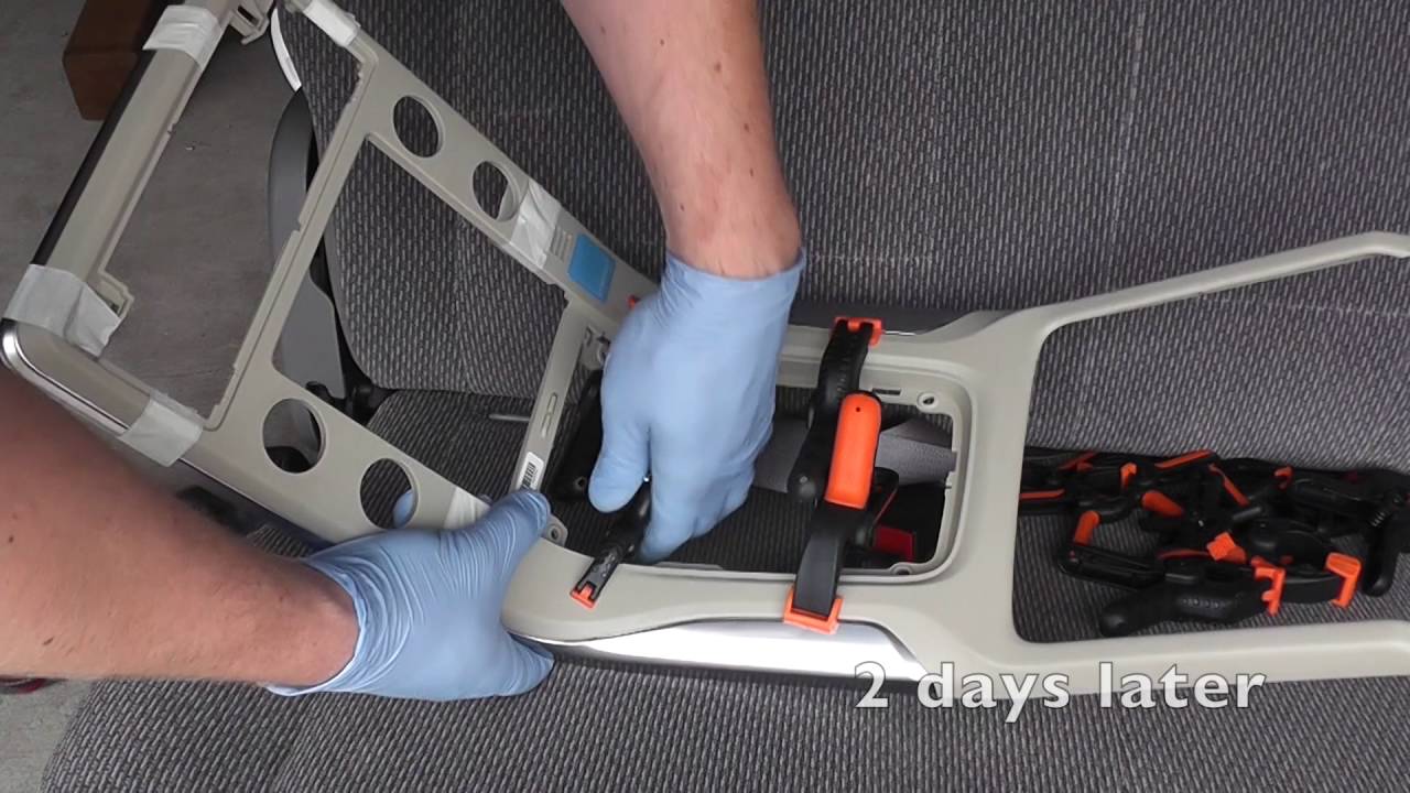 Fixing squeaking Volvo centre console. Fixing squeaking Volvo centre console.