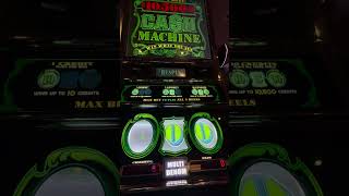Cash Machine max bets, can't get enough of that respin sound!