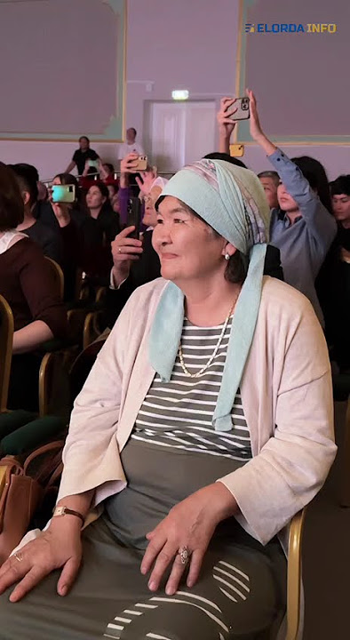 Порно кемпір ұйықтап жатыр