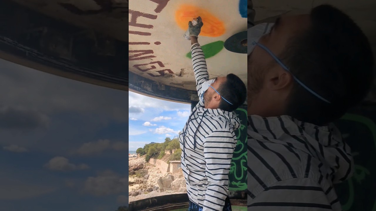 Painting on a old spot in Setúbal Portugal☀️🇵🇹 