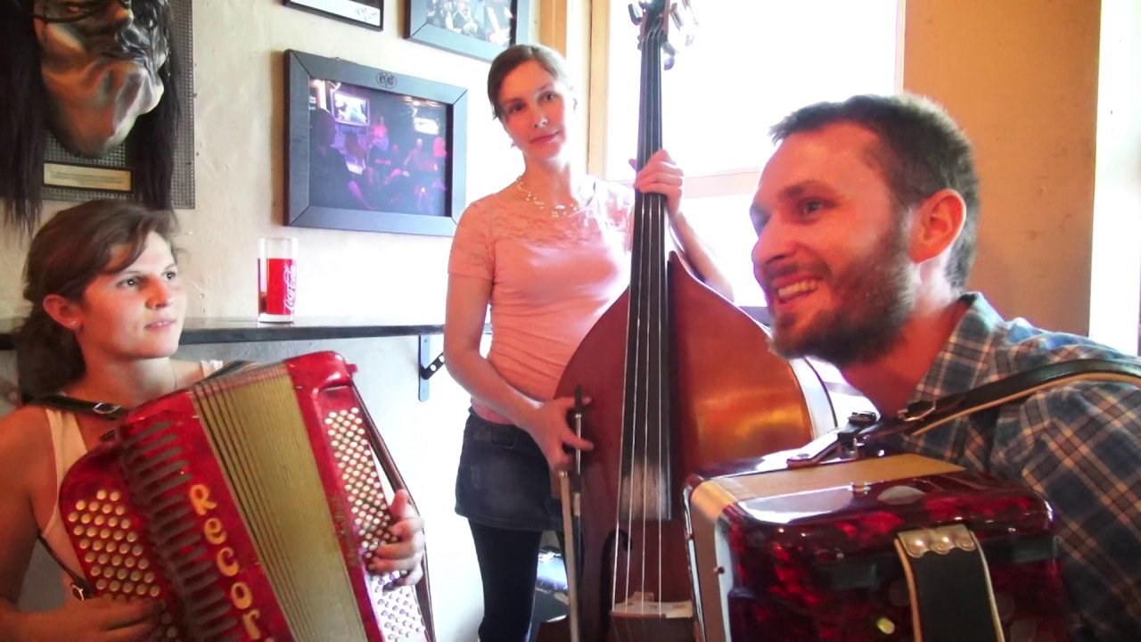 Echo von Ürnerländli live @ tschuppi's wonderbar Luzern 2 6 19