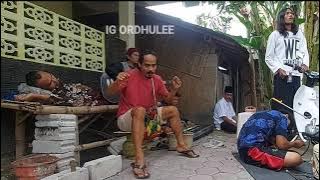 Panggah penak sing maido..penak turu opo kerjo.pilih yang bener kasih cawang