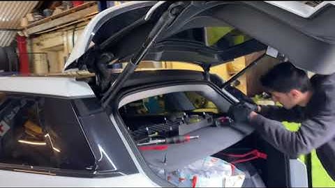 Land Rover Evoque range rover jaguar REVERSE CAMERA not working, how to replace the reverse cam fix