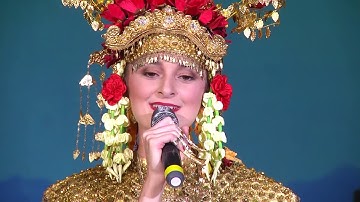 Wonders of Indonesia 2018:   Opening - Gending Sriwijaya Dance