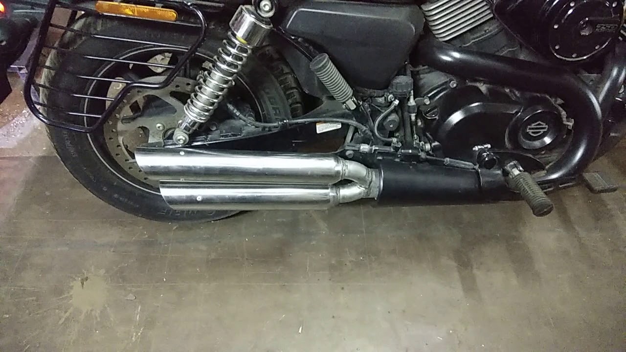 Testing the new dual slip on exhaust for Harley Davidson 