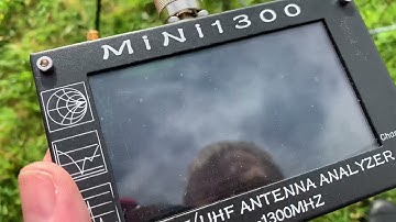 GX0HRS Hartland Devon. November 2021. Erection of 80m phased verticals