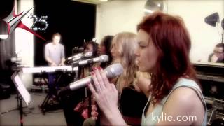 Vignette de la vidéo "Kylie Minogue - Come Into My World (BBC Proms In The Park Rehearsal)"