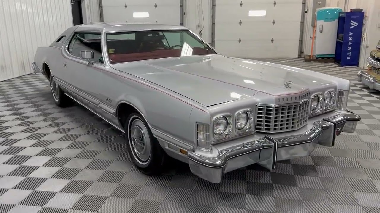 1975 Ford Thunderbird C4146 Cold Start and Walk Around