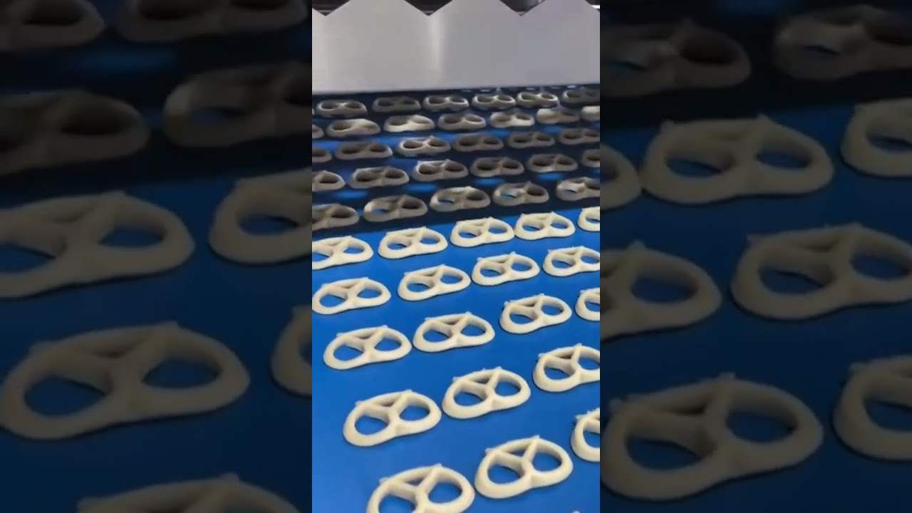 Salty pretzel production line 