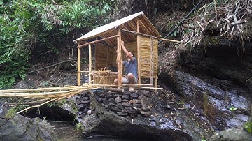 30 Days Solo Survival in Dangerous Rock Crevice, Build Cozy House On a Rainy Day, Relax and Cooking