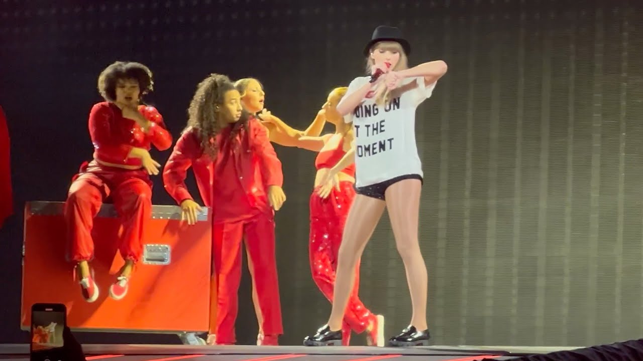 22 (w/ RED Era Intro) - Taylor Swift Eras Tour 7/28/23 Levi's