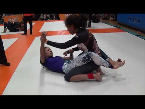 Sabrina Burton vs Megann Weir - Grappling Industries November 2018 - Third Match No Gi