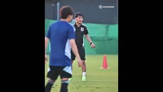 E-1に向けた日本代表合宿でトレーニングを進行する横内昭展コーチ。「ブラボー」と声をかけられたら、仕事も勉強もがんばれそう！？ #Shorts