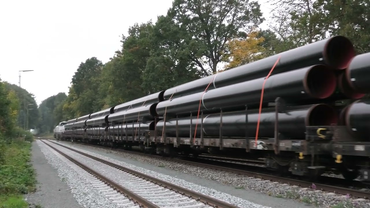 DE 18.040 mit Pipelinezug Ausfahrt Großenkneten nach Ahlhorn am 07.10.2025 