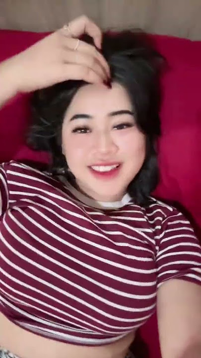 Tidur Samping Mona Bang #mama #muda #cantik #seksi #hijab #basah #semok #montok #hot #cewek