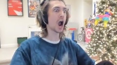 xQc beats myth in a 1v1