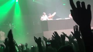 C2C - The Beat (Live @ Zénith Lille)