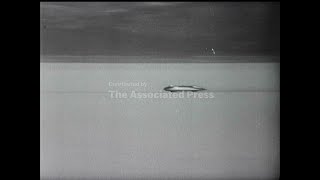 COBB BEATS LAND SPEED RECORD