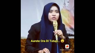 Pamer Bokong Kaya Sapi